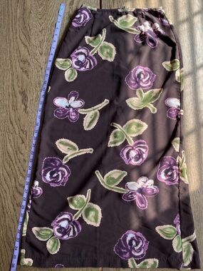 Women's Floral Midi Skirt - Purple Floral on Black